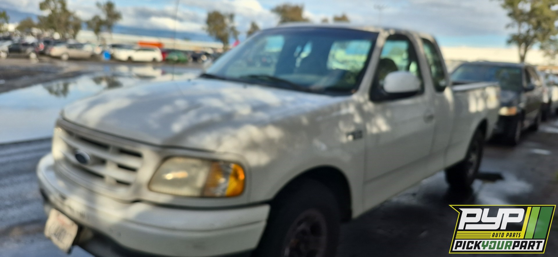 1999 FORD F-150 available for parts