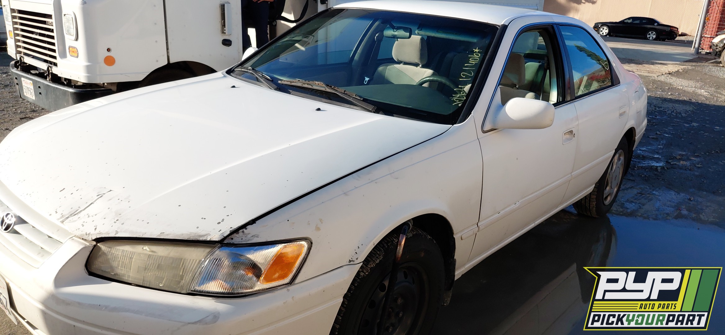 1997 TOYOTA CAMRY available for parts