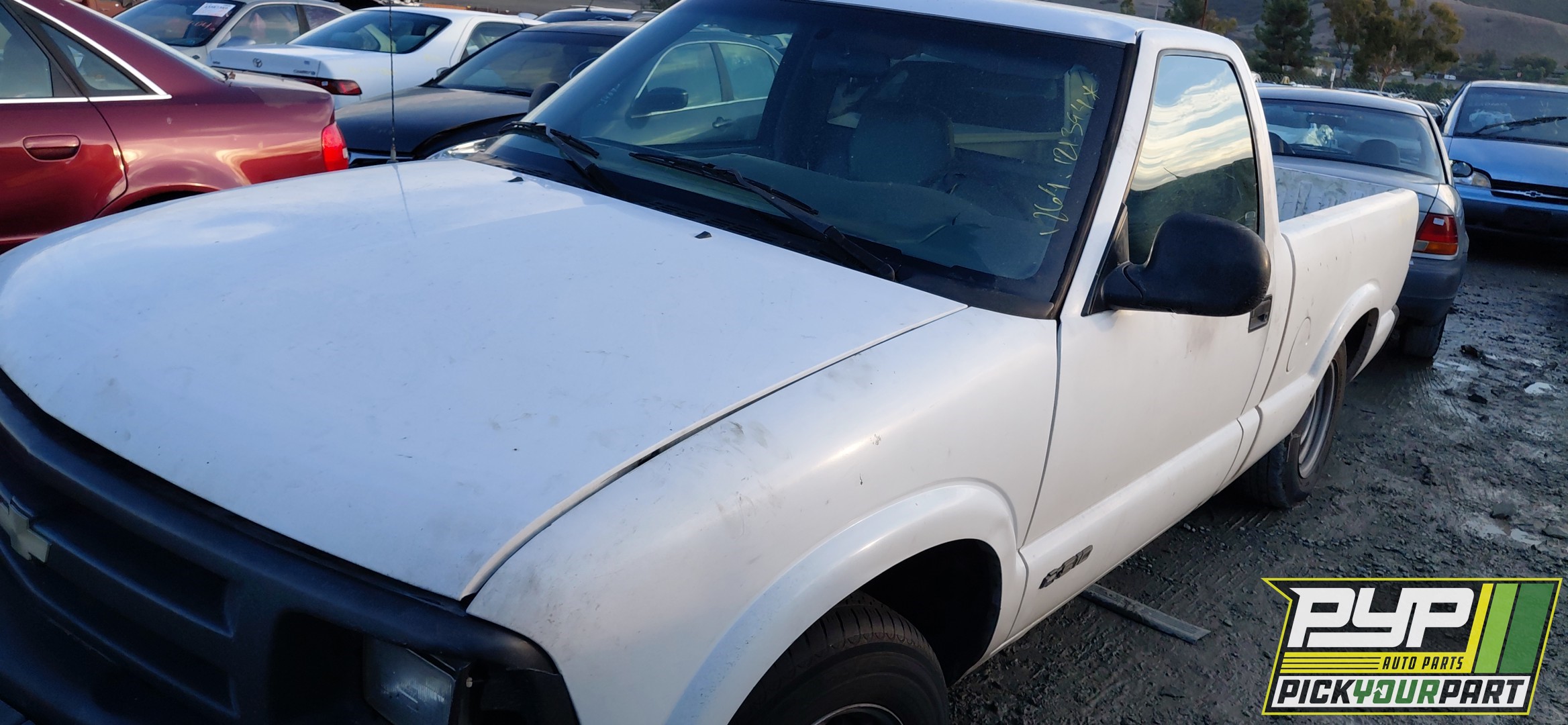 1995 CHEVROLET S10 available for parts