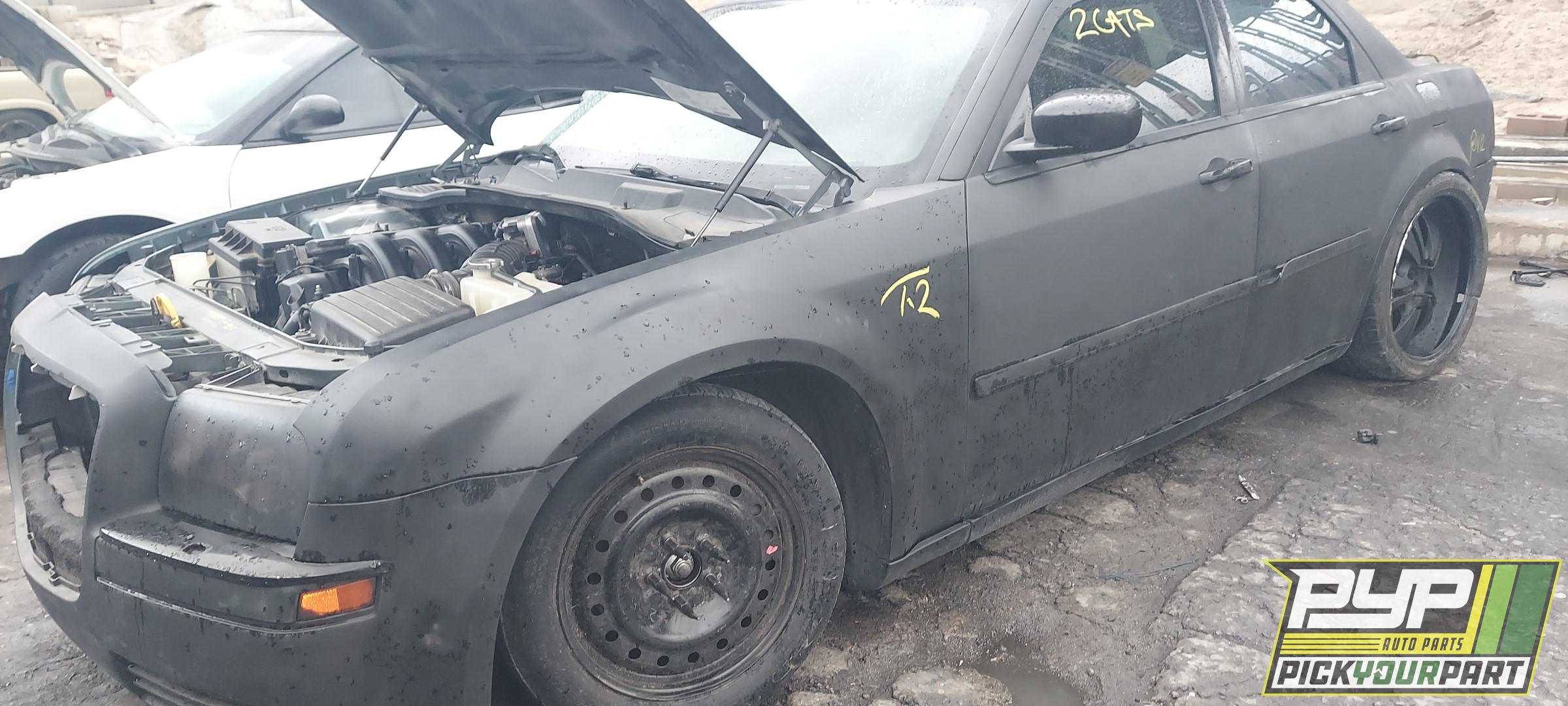 2005 CHRYSLER 300 available for parts