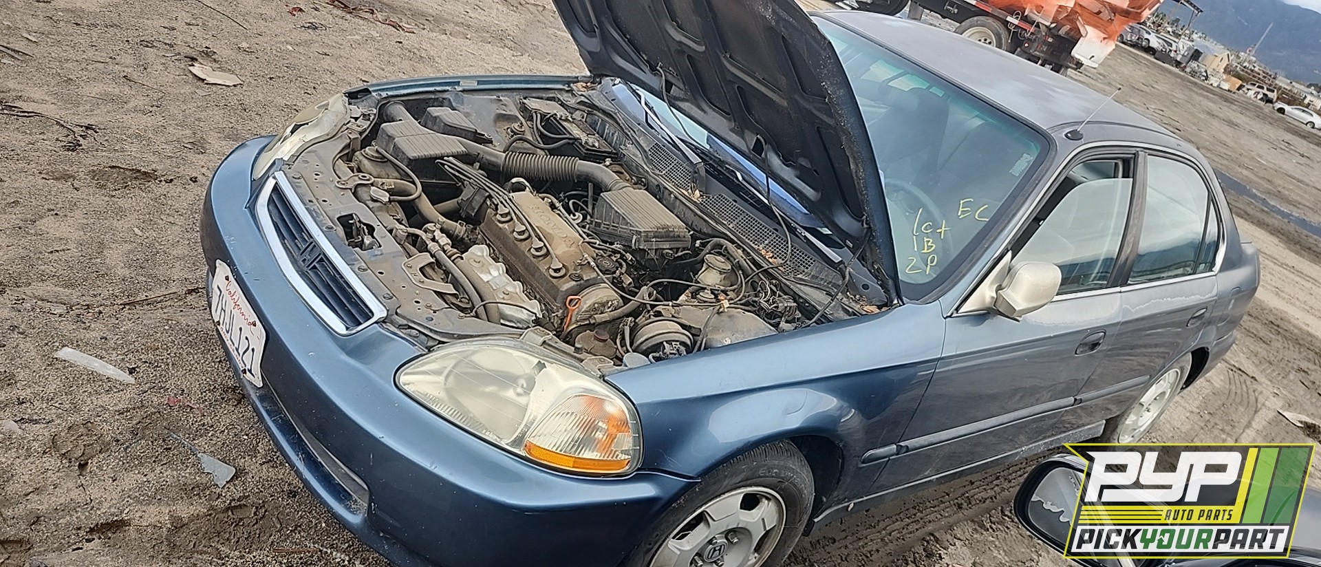 1998 HONDA CIVIC available for parts