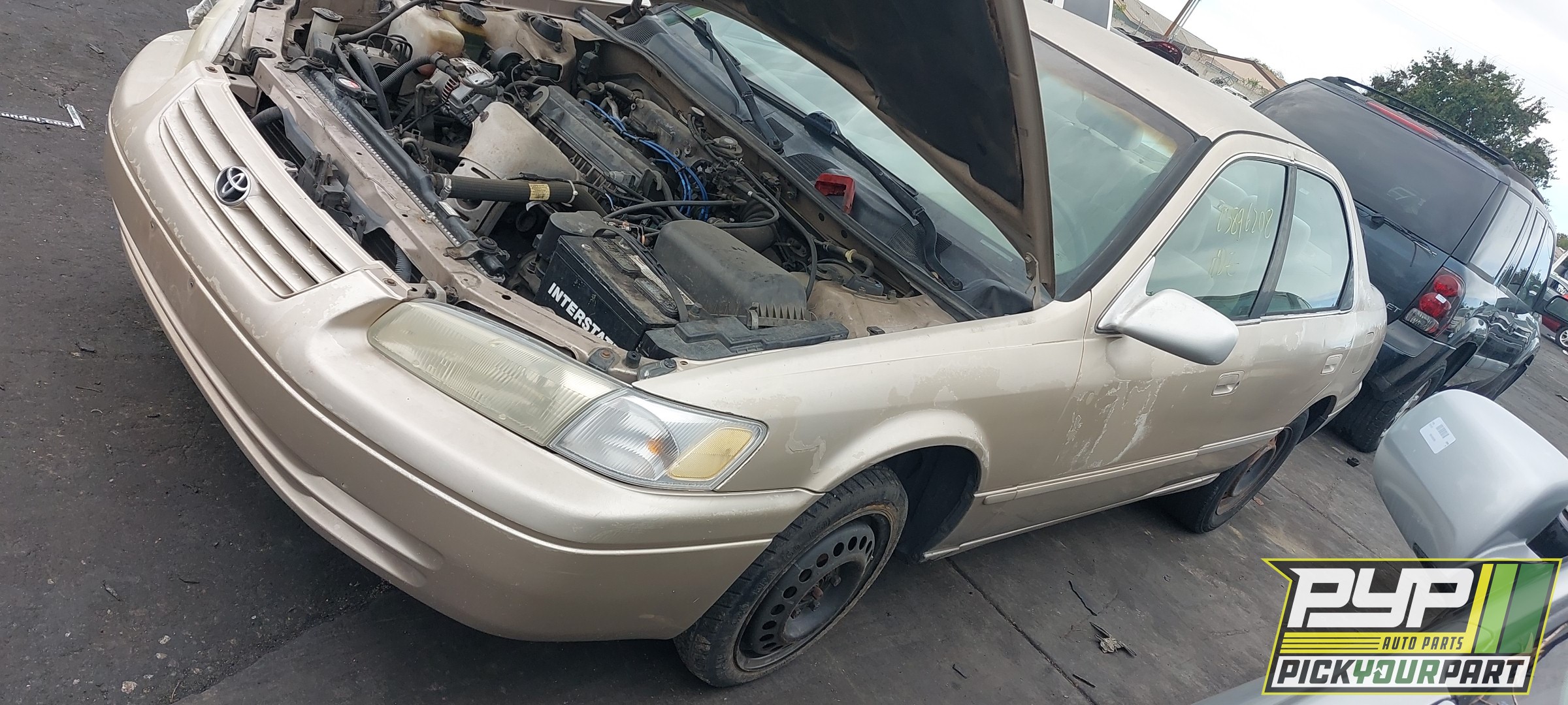 1998 TOYOTA CAMRY available for parts