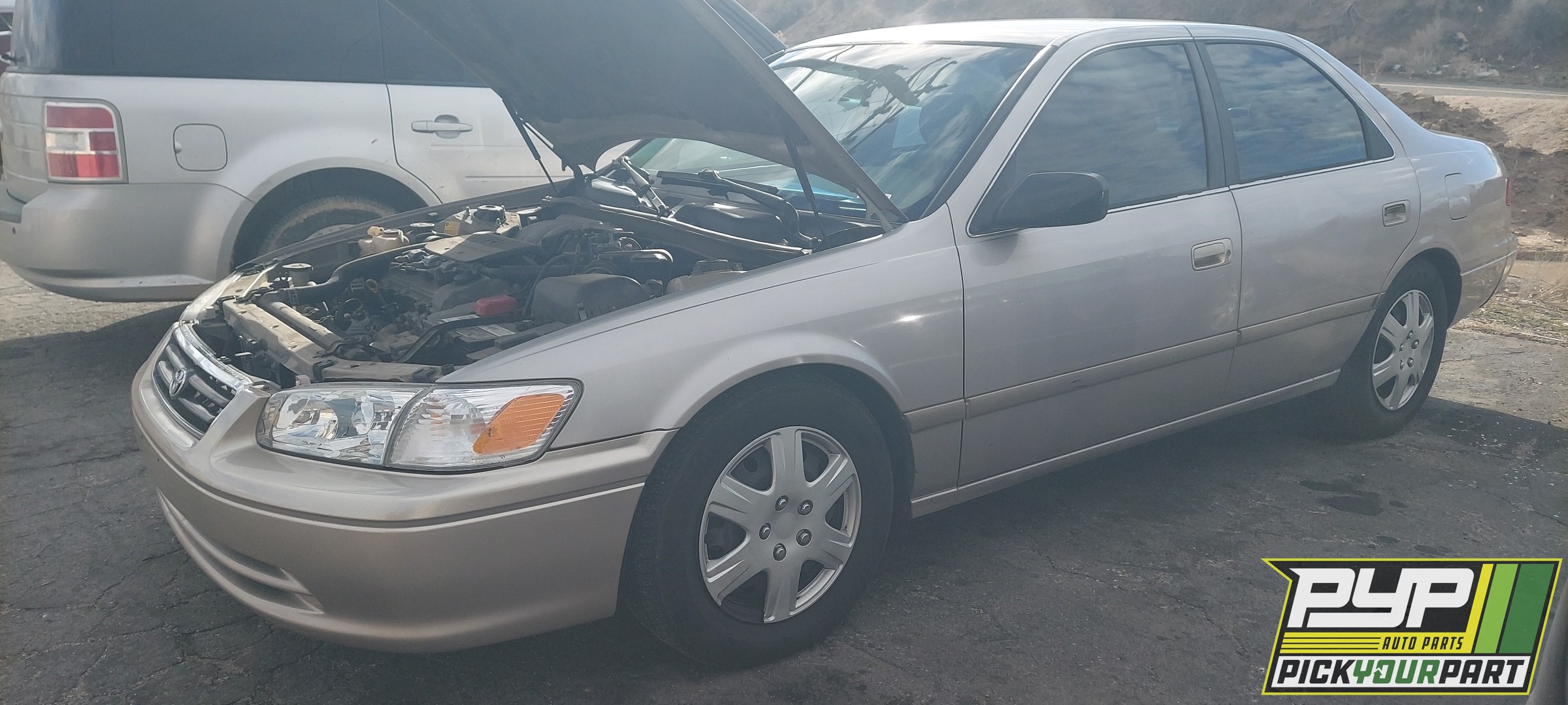 2000 TOYOTA CAMRY partes disponibles