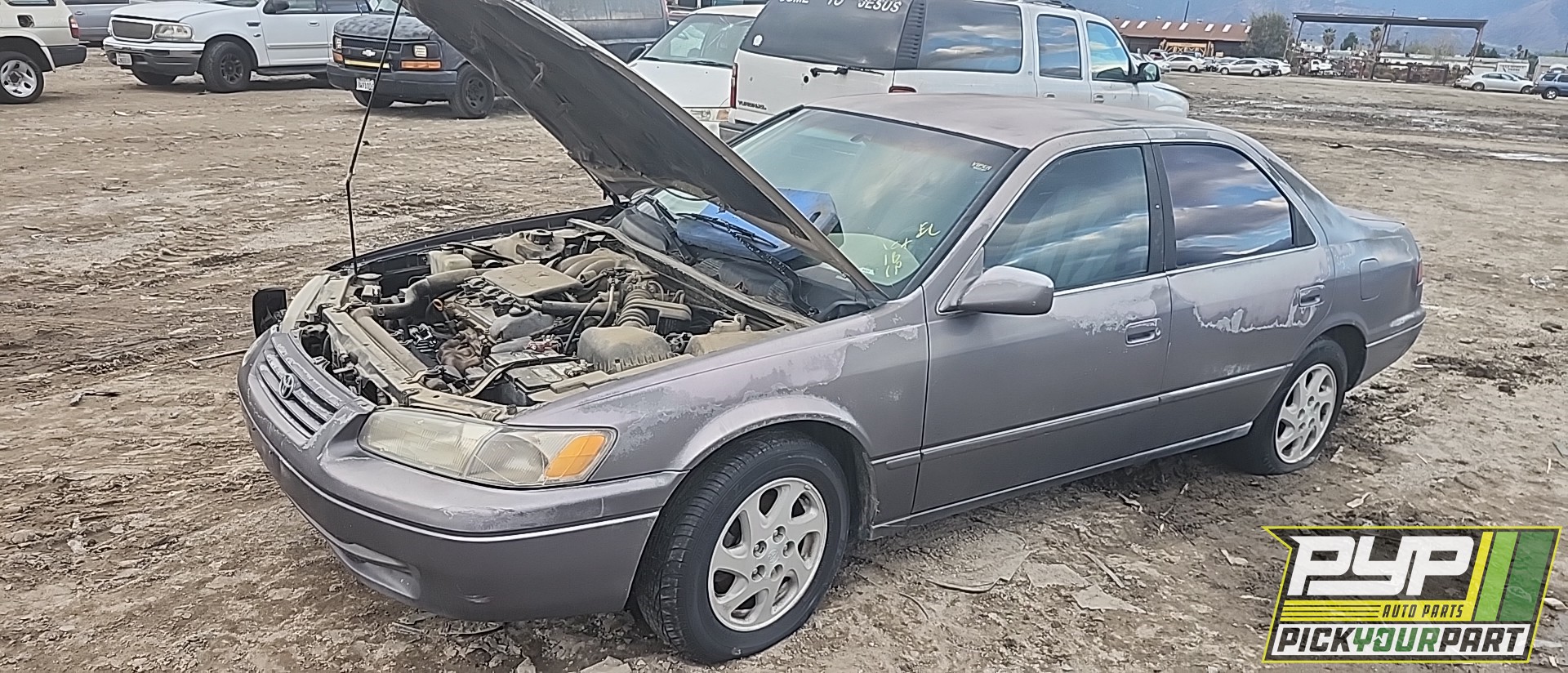 1999 TOYOTA CAMRY partes disponibles