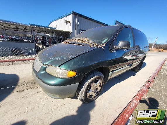 1998 PLYMOUTH GRAND VOYAGER available for parts