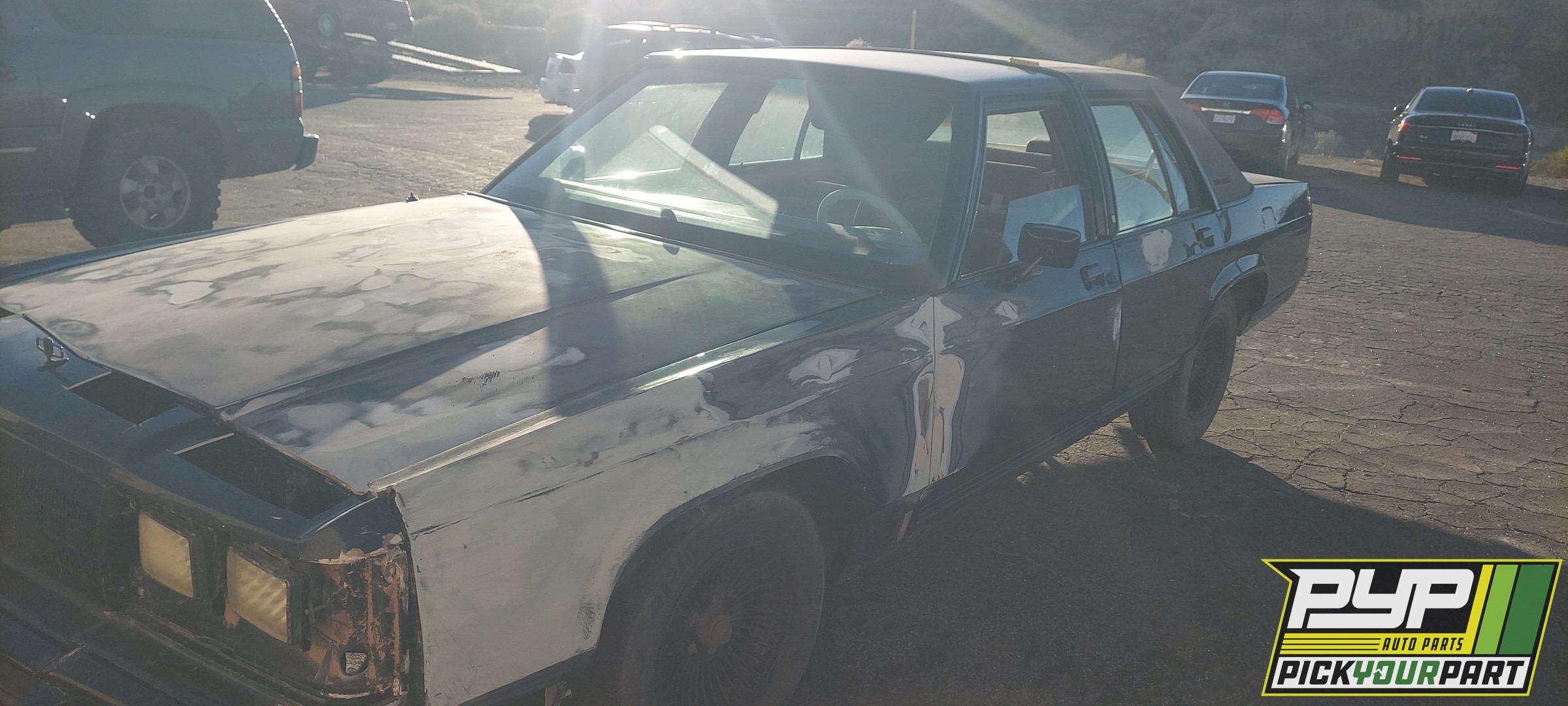 1991 FORD LTD CROWN VICTORIA available for parts