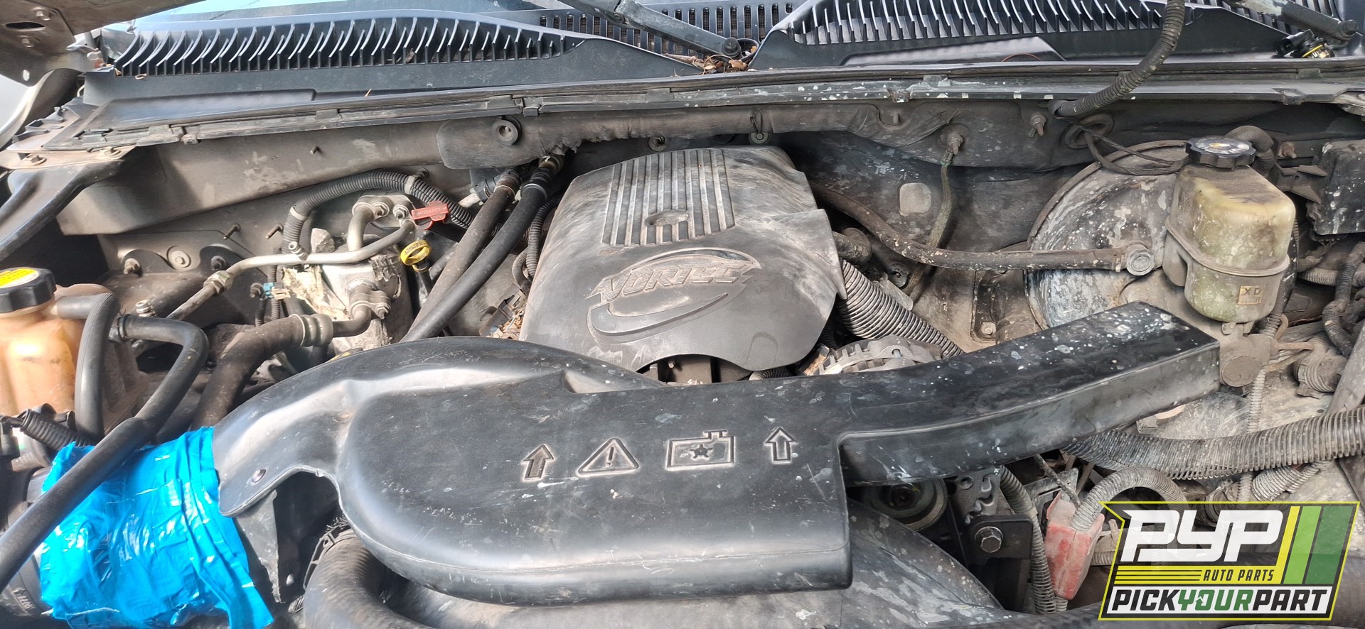 2001 CHEVROLET TAHOE available for parts