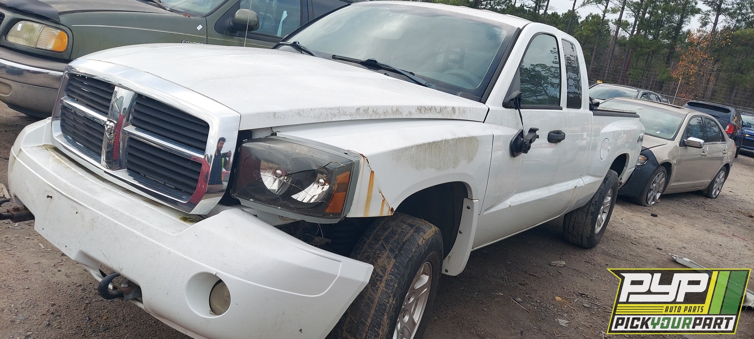 2006 DODGE DAKOTA available for parts
