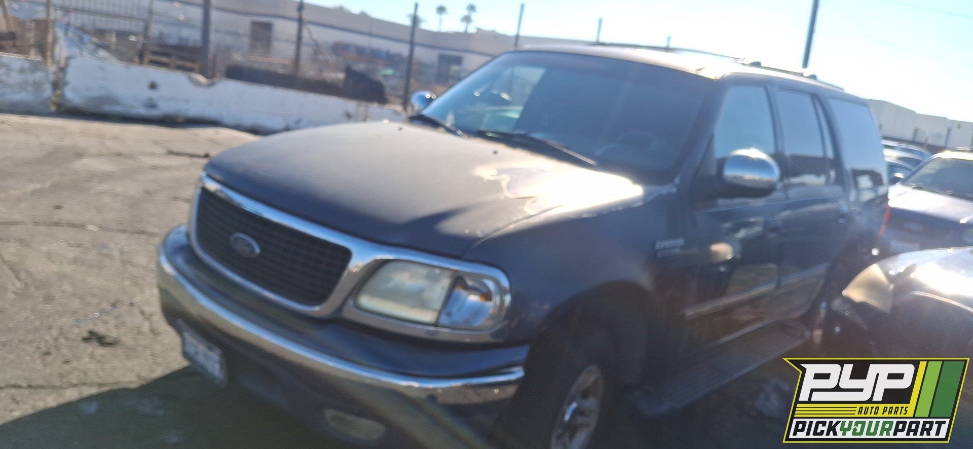 1999 FORD EXPEDITION available for parts