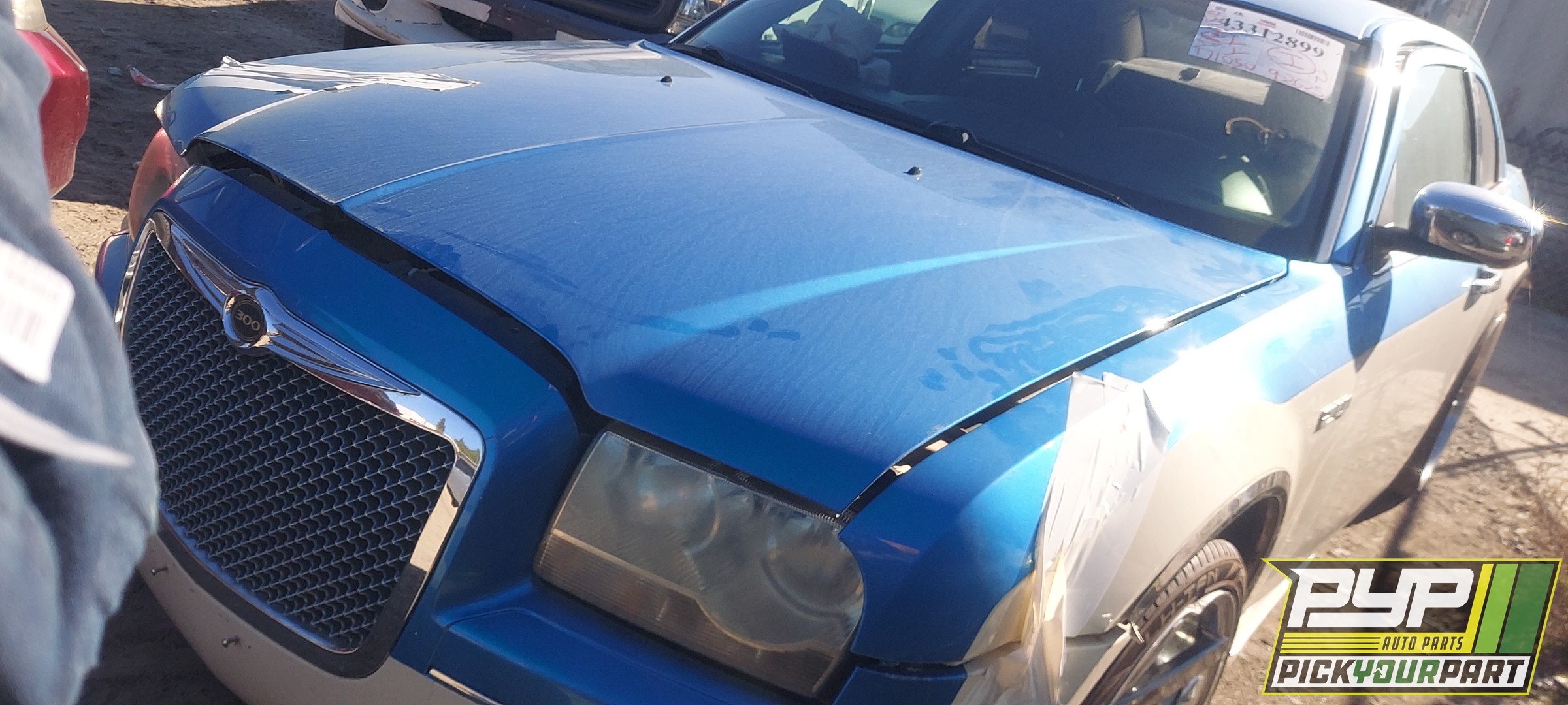 2007 CHRYSLER 300 available for parts