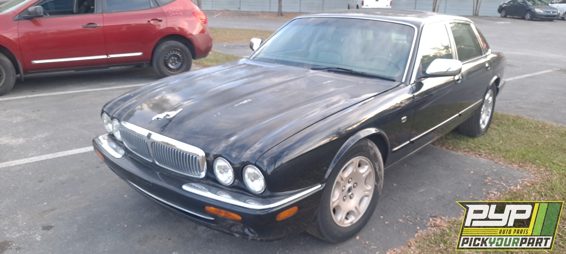 2003 JAGUAR XJ8 available for parts