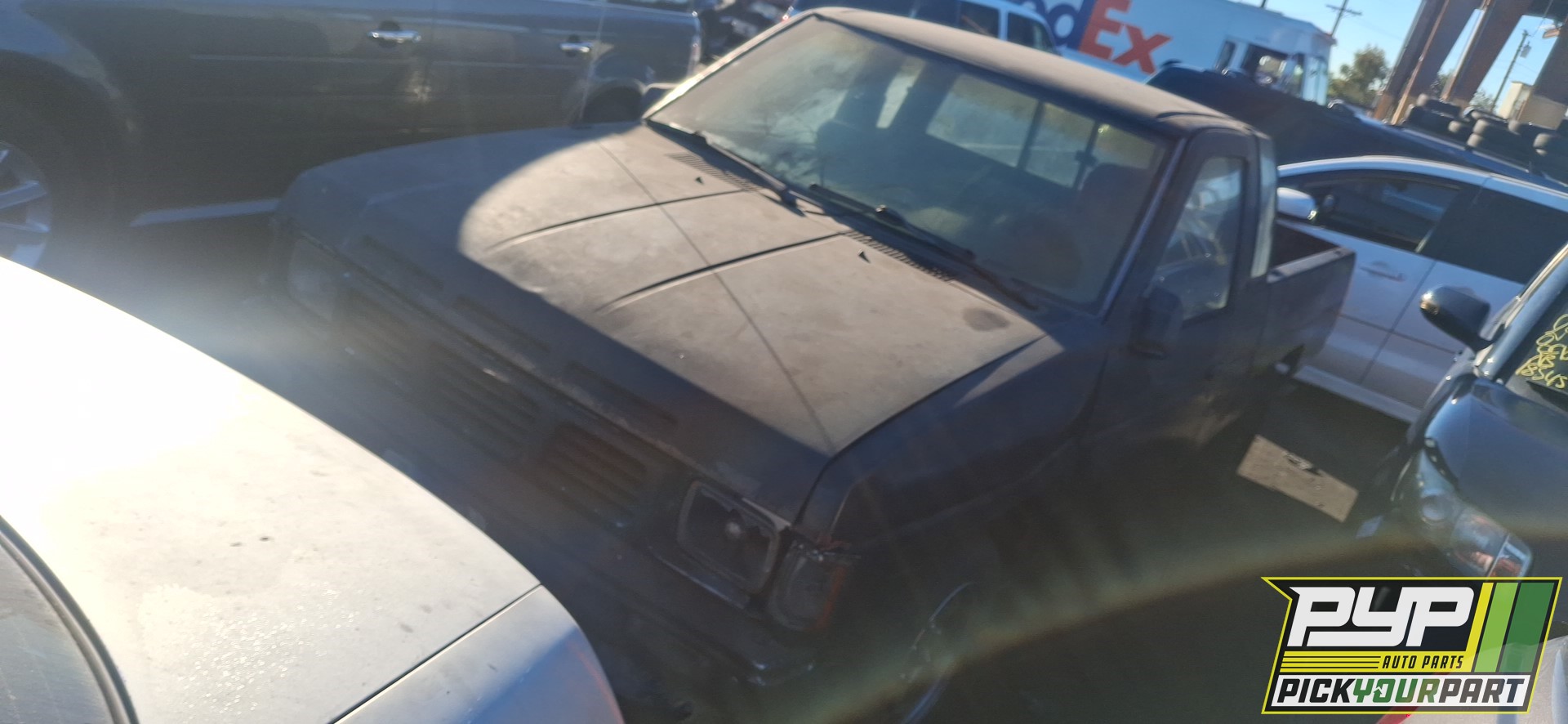 1987 NISSAN D21 available for parts