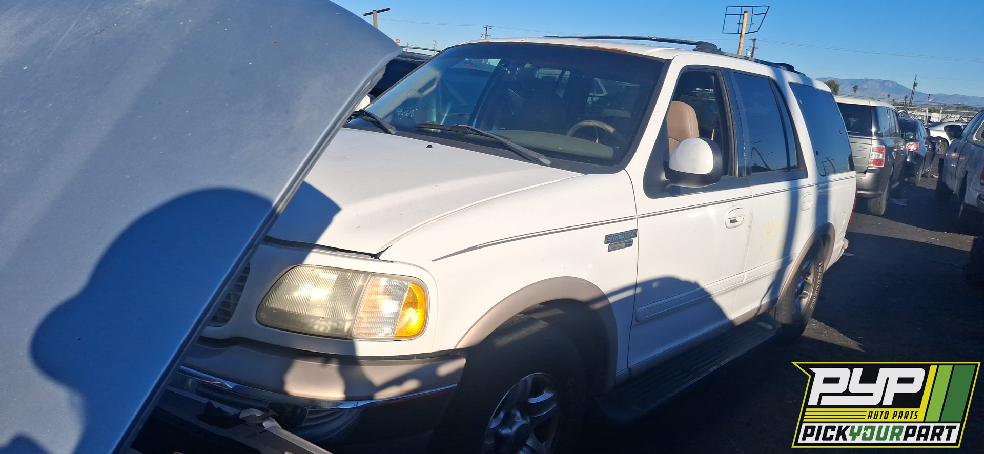 1999 FORD EXPEDITION available for parts