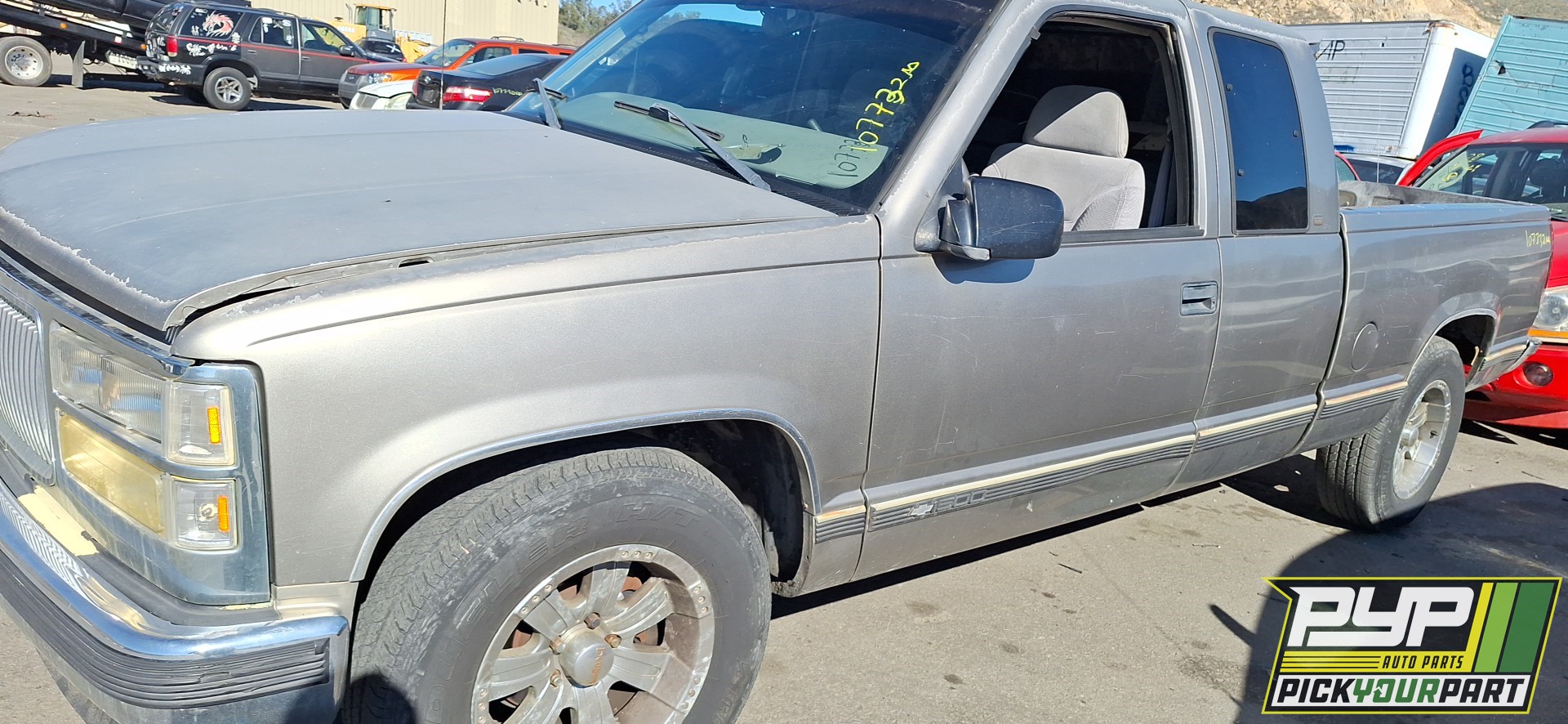 1998 CHEVROLET C1500 available for parts