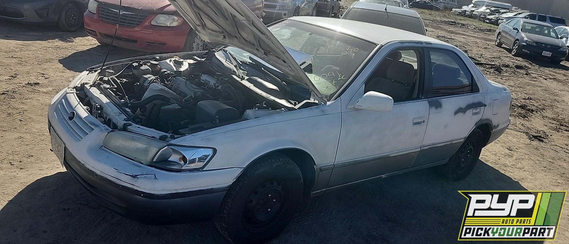 1998 TOYOTA CAMRY available for parts