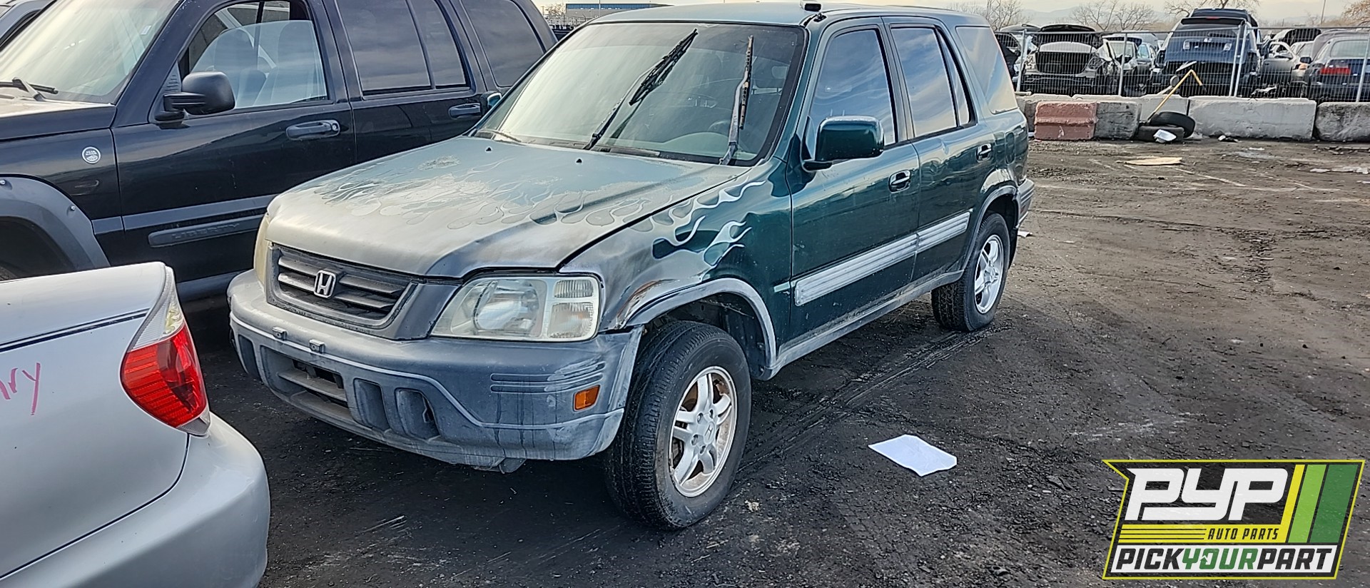 1999 HONDA CR-V available for parts
