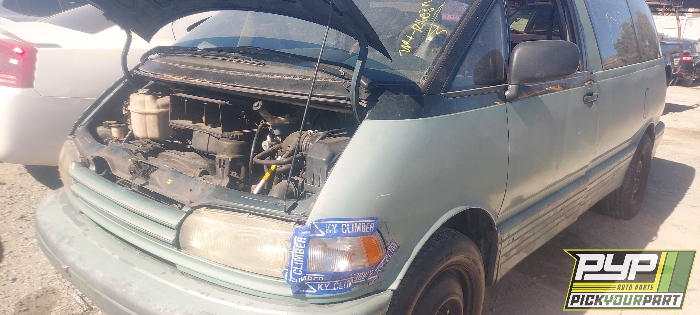 1995 TOYOTA PREVIA available for parts