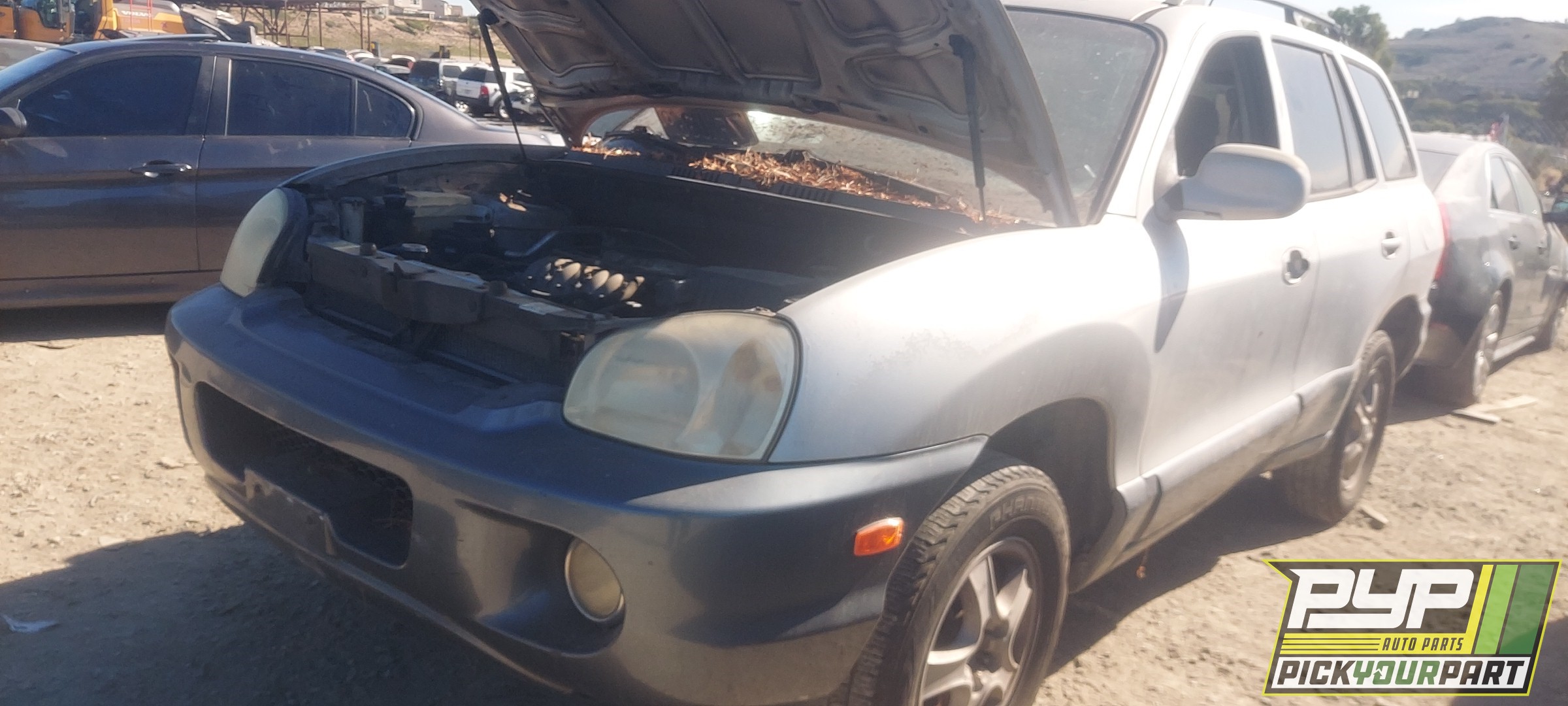 2004 HYUNDAI SANTA FE available for parts