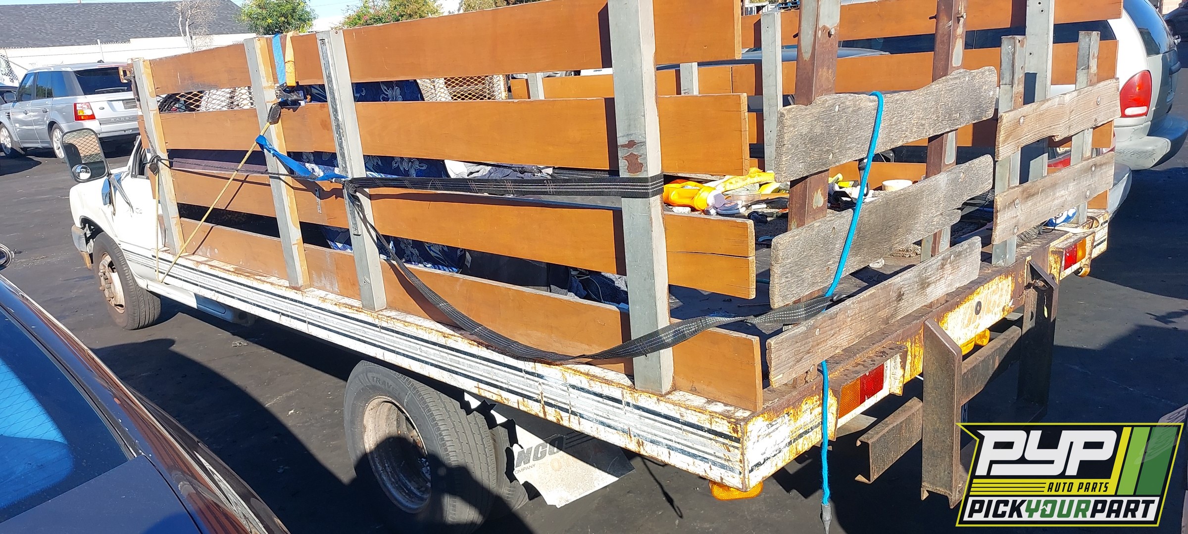 1993 TOYOTA PICKUP available for parts