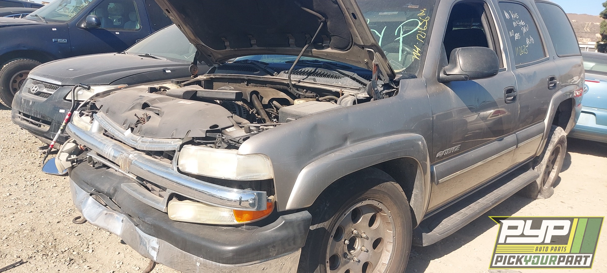 2002 CHEVROLET TAHOE available for parts