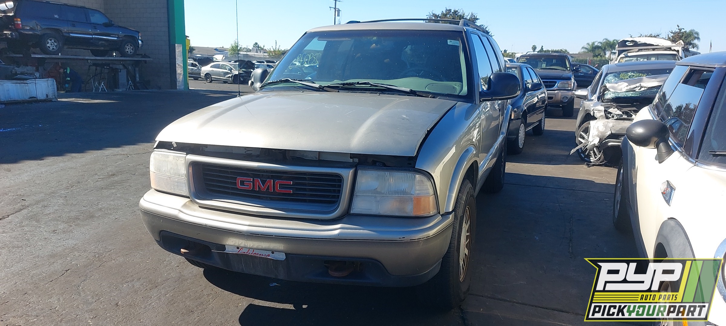 1998 GMC JIMMY available for parts