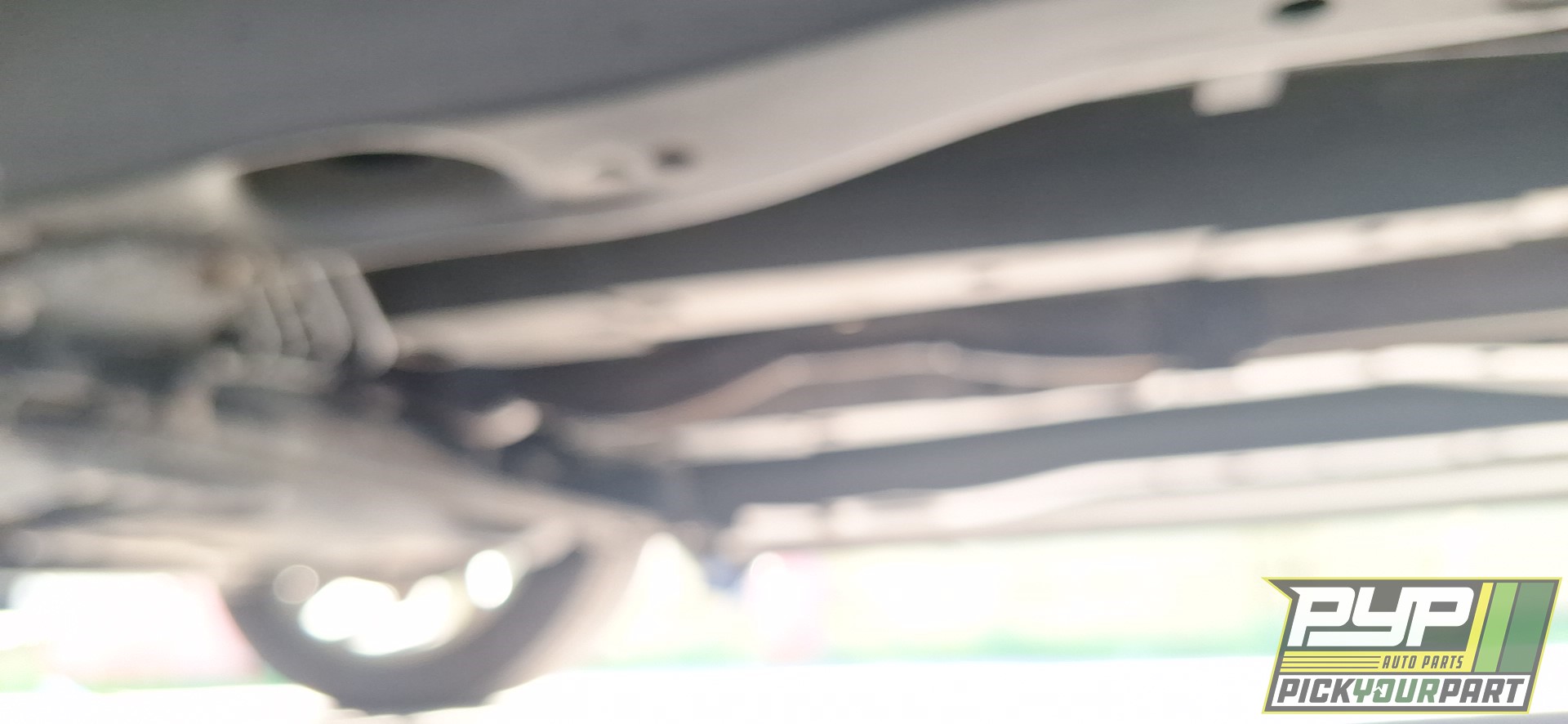 2013 CHRYSLER 200 partes disponibles