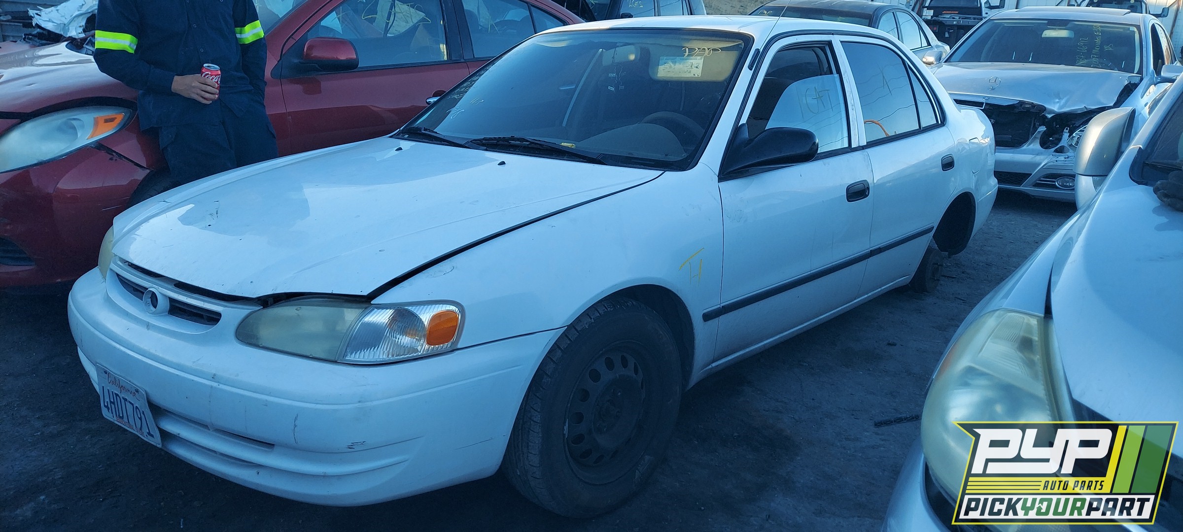 1999 TOYOTA COROLLA available for parts