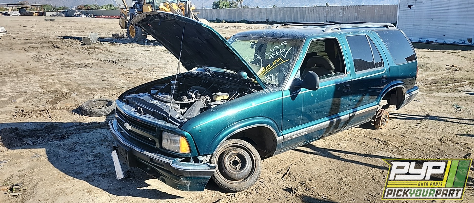 1997 CHEVROLET BLAZER available for parts
