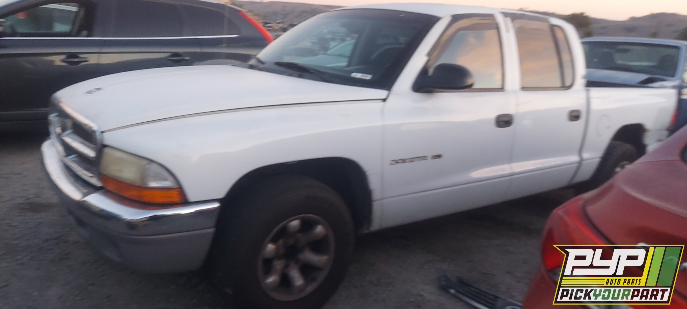 2001 DODGE DAKOTA available for parts