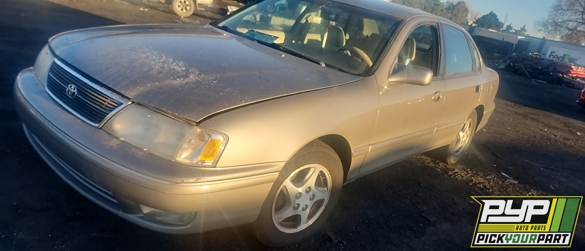1999 TOYOTA AVALON available for parts