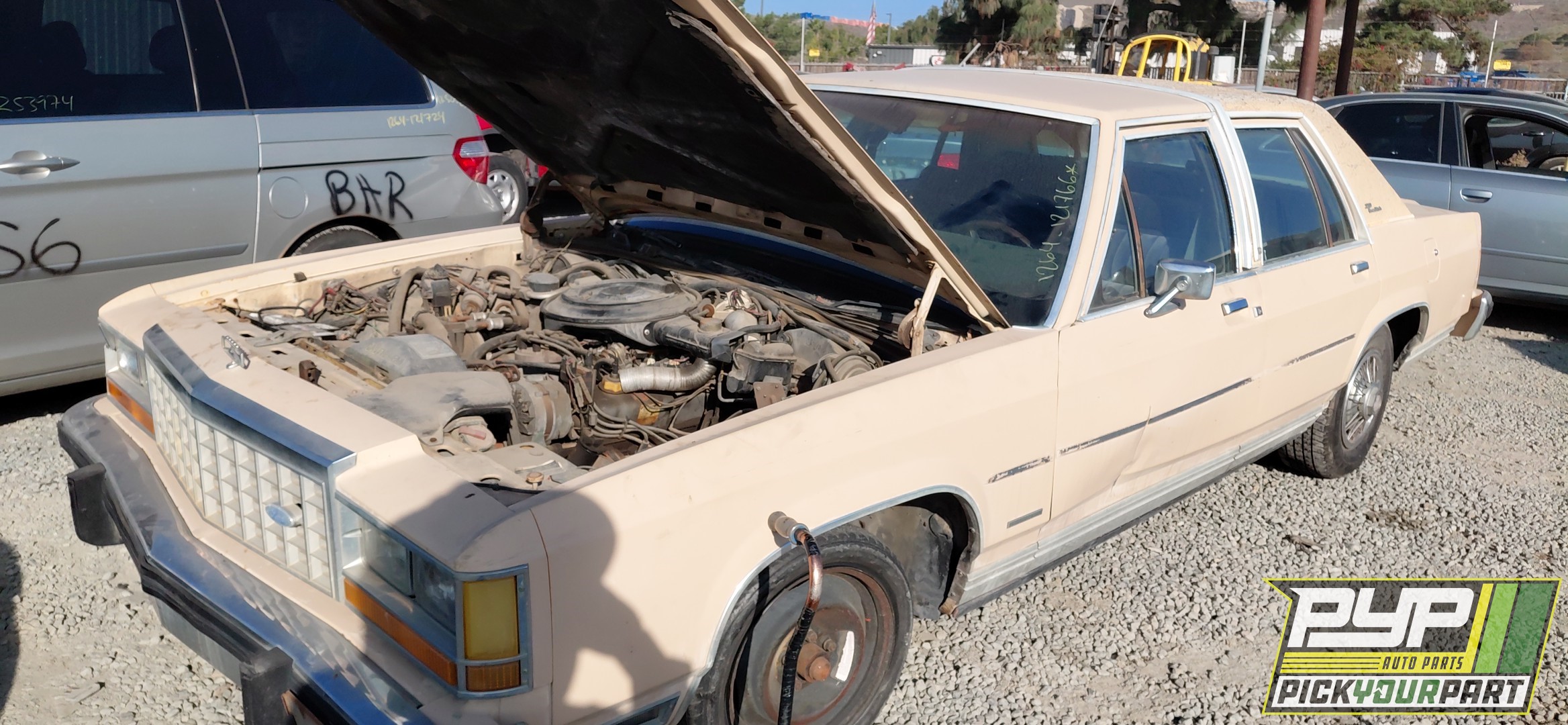 1984 FORD LTD CROWN VICTORIA available for parts