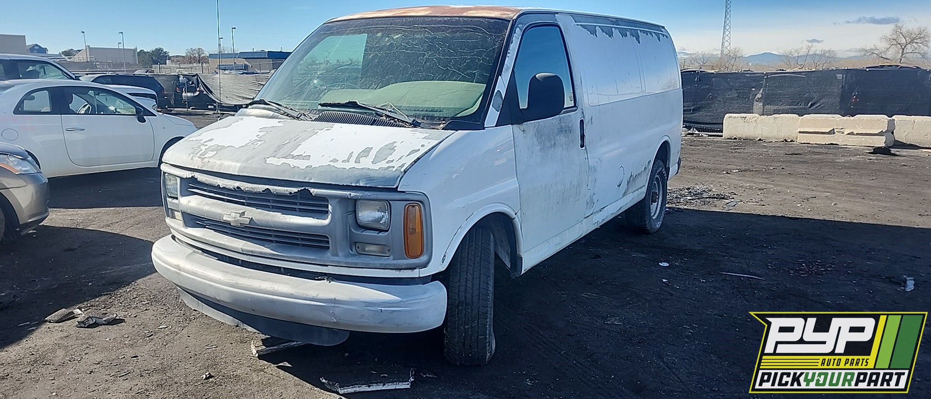 1998 CHEVROLET EXPRESS 3500 available for parts
