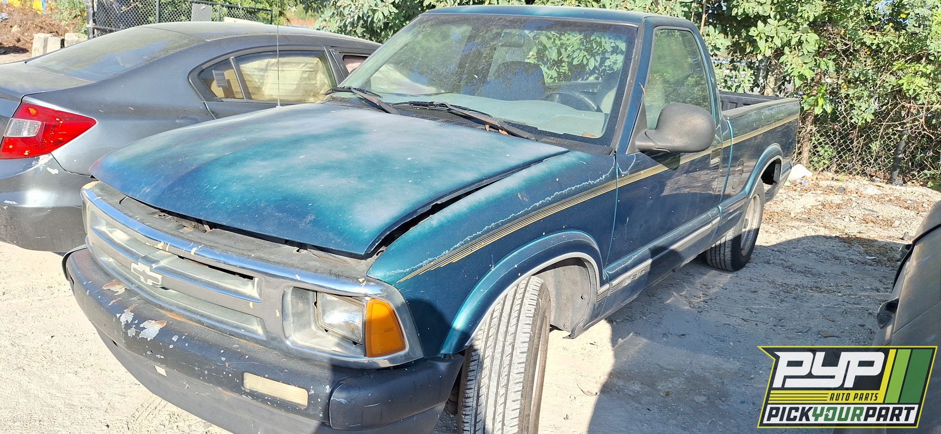 1996 CHEVROLET S10 available for parts