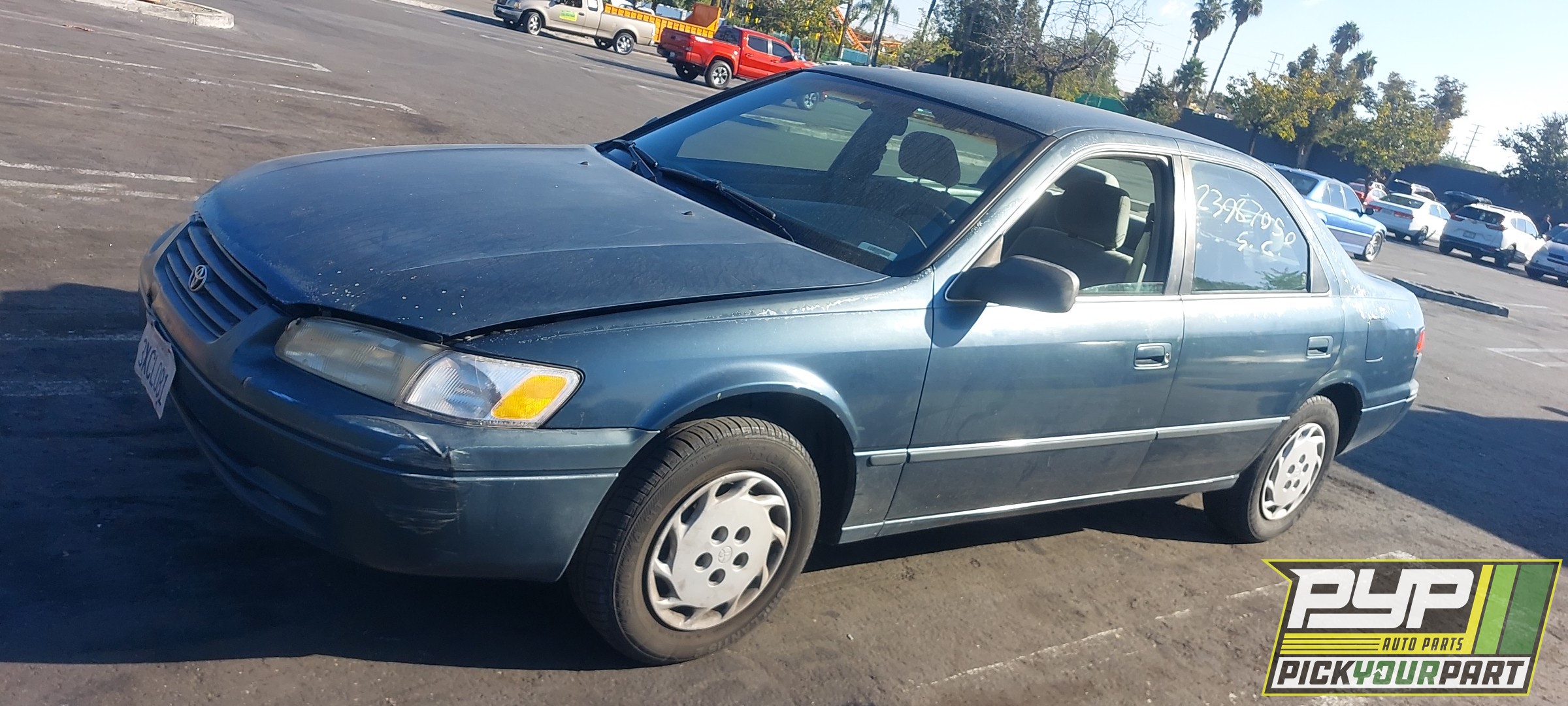 1998 TOYOTA CAMRY available for parts