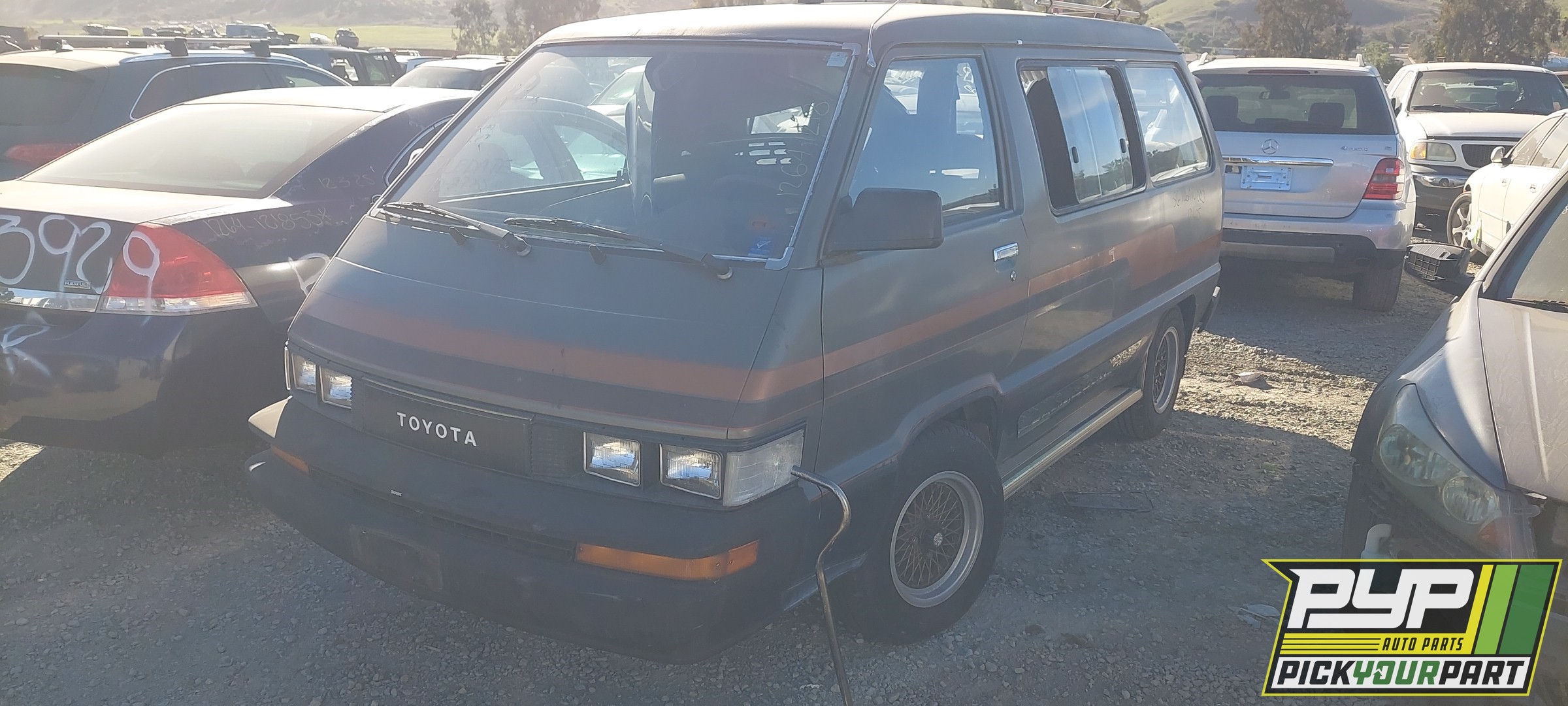 1986 TOYOTA VAN partes disponibles