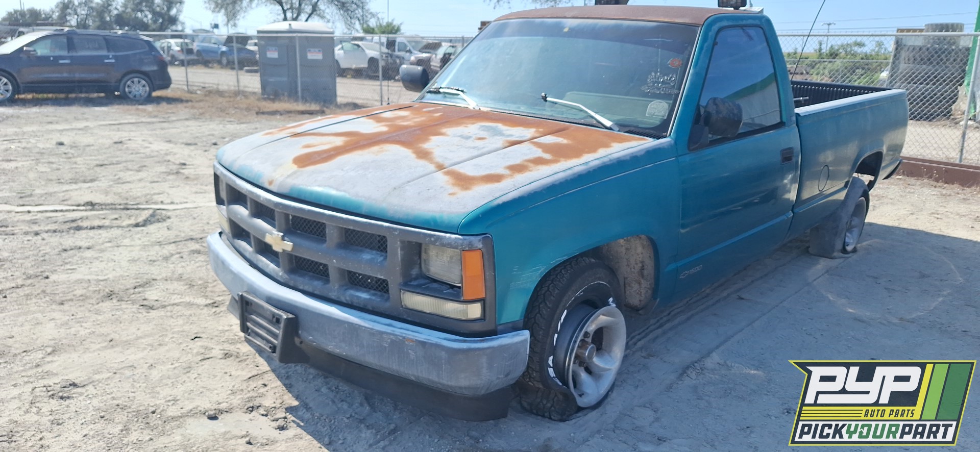 1993 CHEVROLET C1500 available for parts