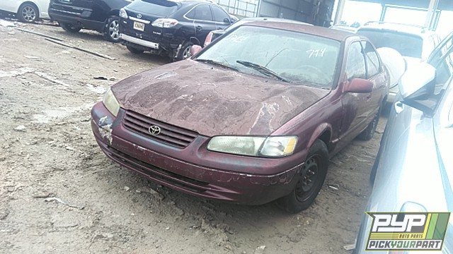 1997 TOYOTA CAMRY available for parts