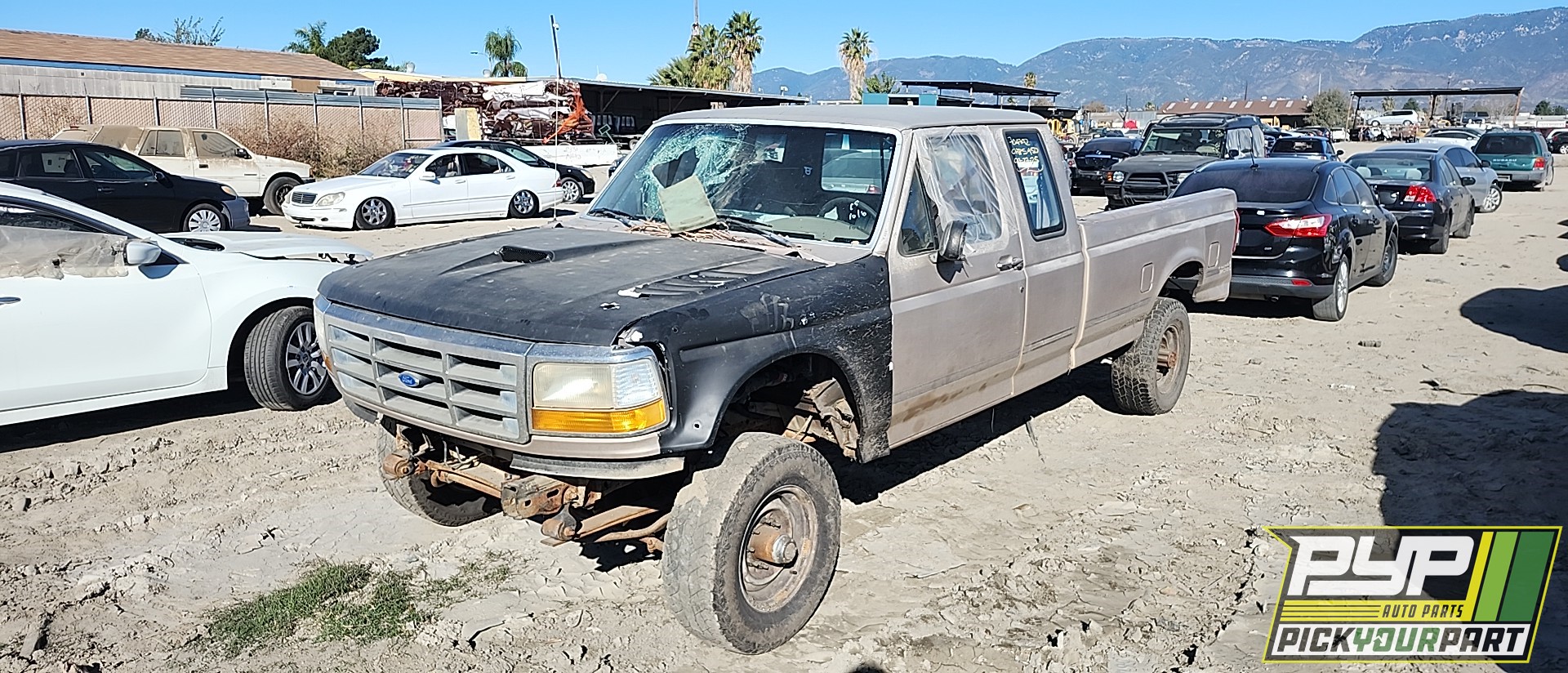 1992 FORD F-250 available for parts
