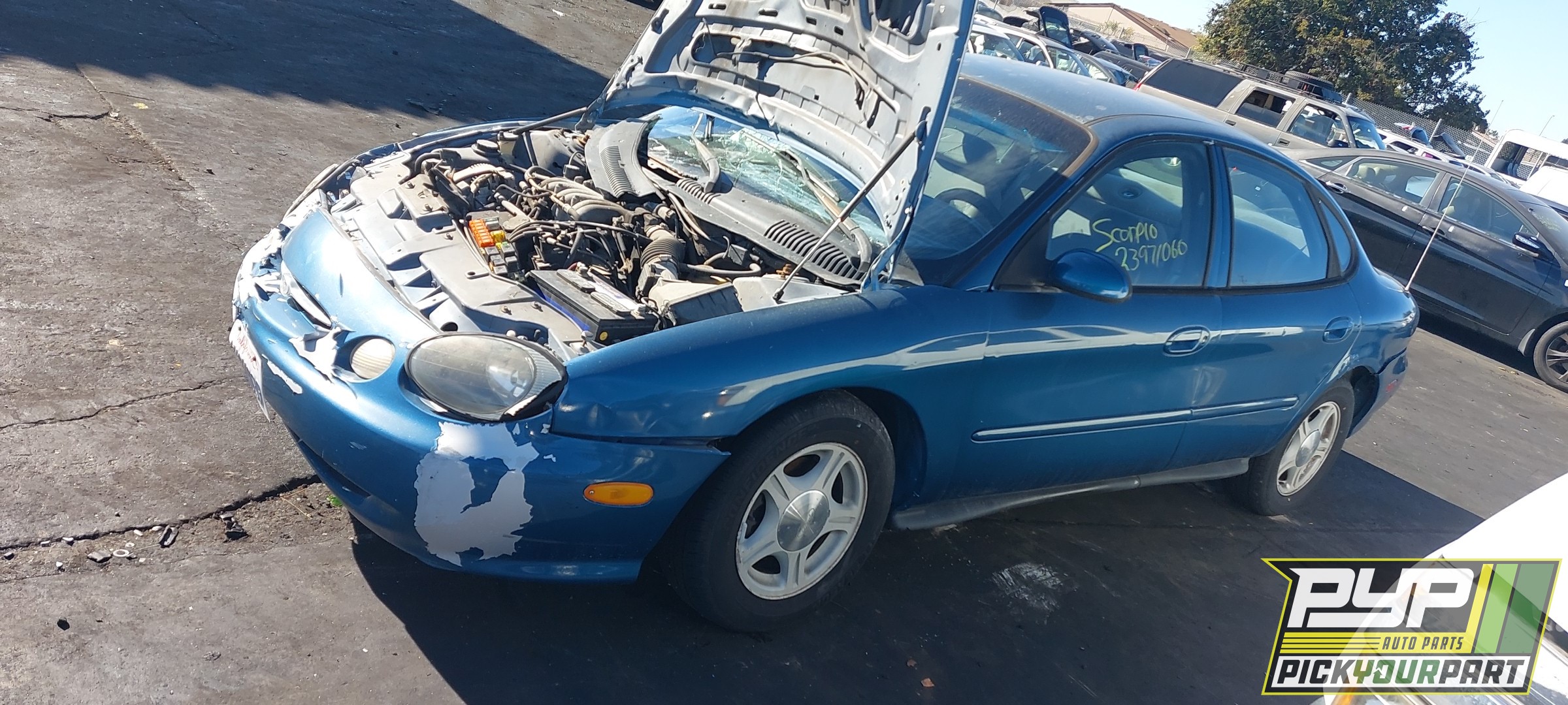 1999 FORD TAURUS available for parts