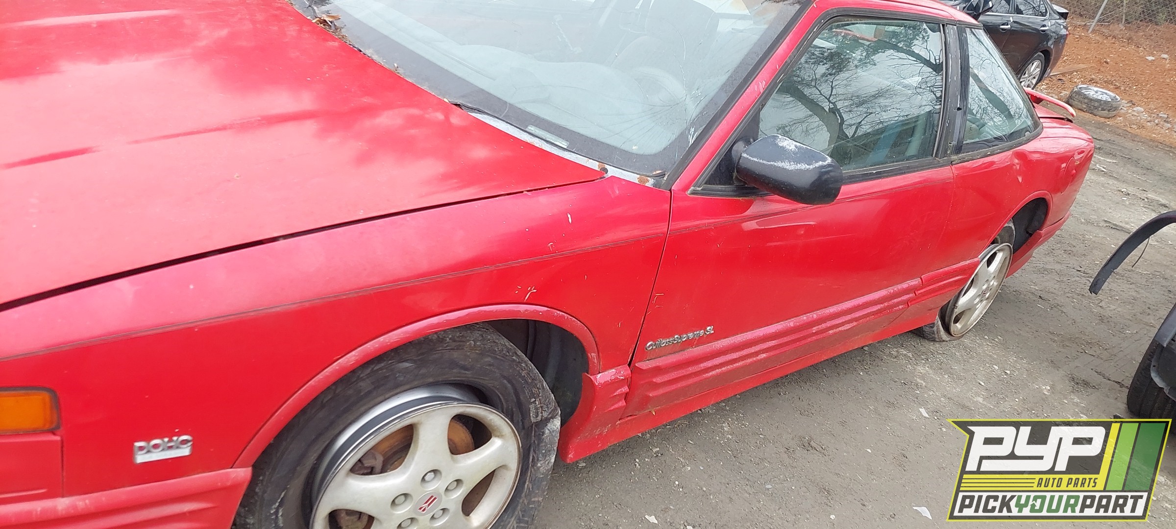 1996 OLDSMOBILE CUTLASS SUPREME available for parts