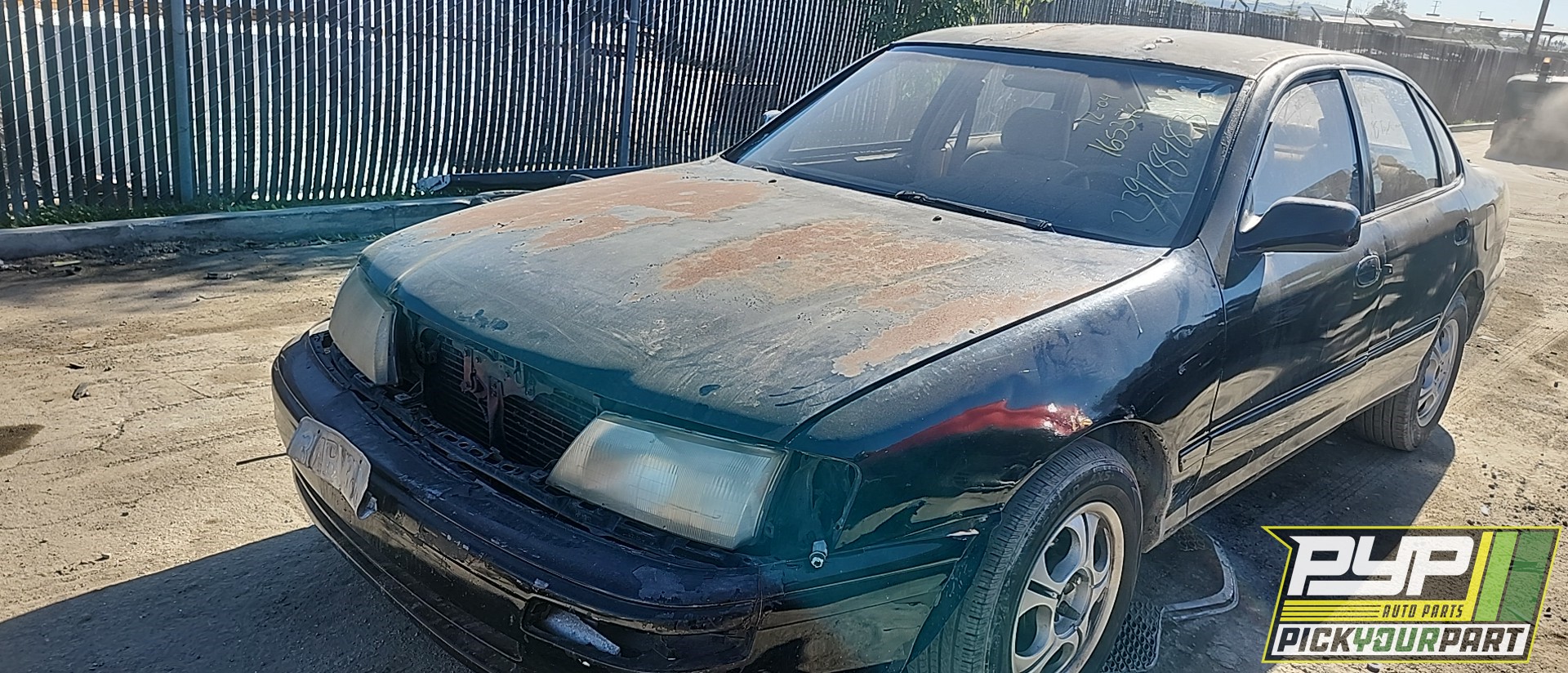 1995 TOYOTA AVALON available for parts
