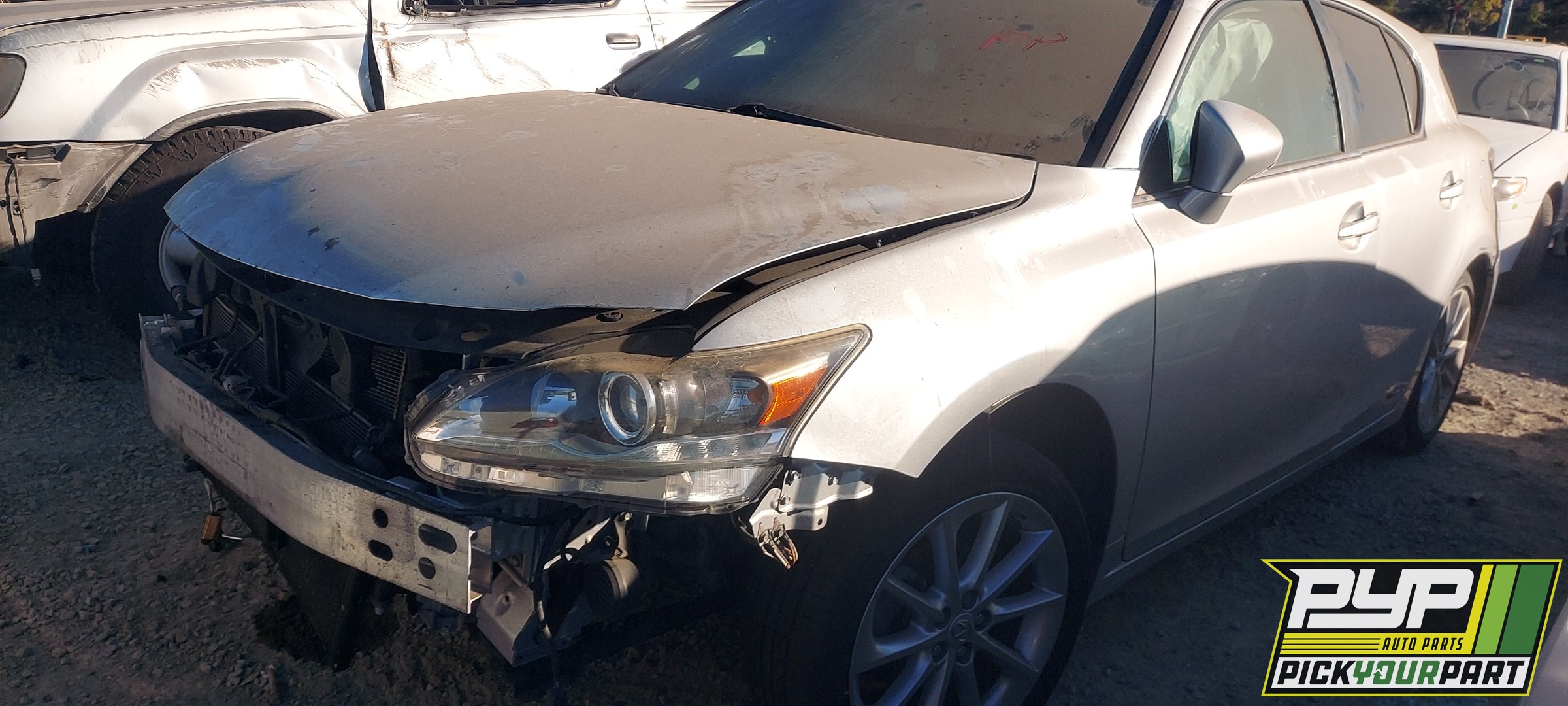 2013 LEXUS CT200H partes disponibles