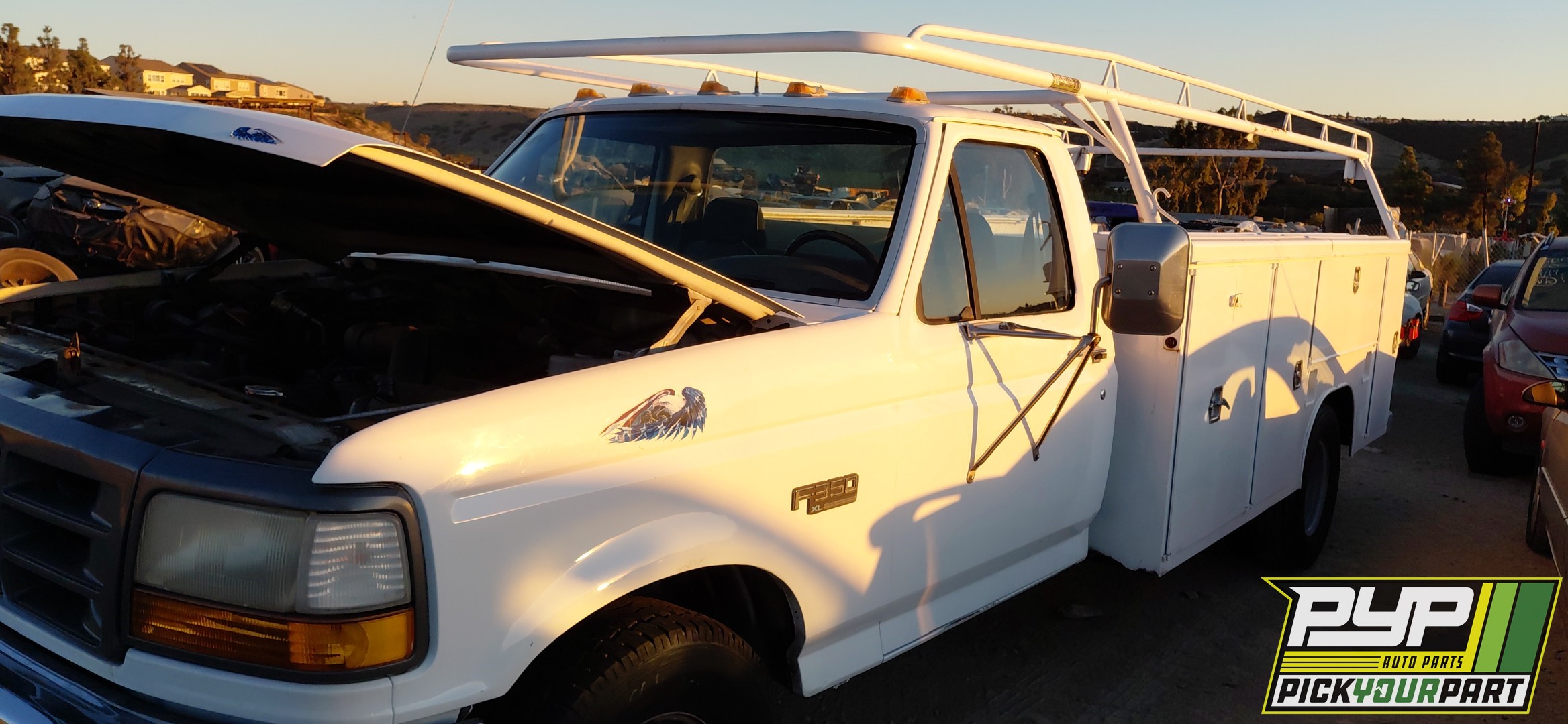 1993 FORD F-350 available for parts