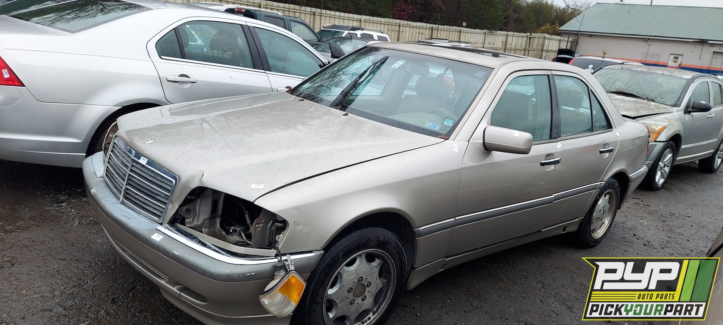 1998 MERCEDES-BENZ C230 partes disponibles