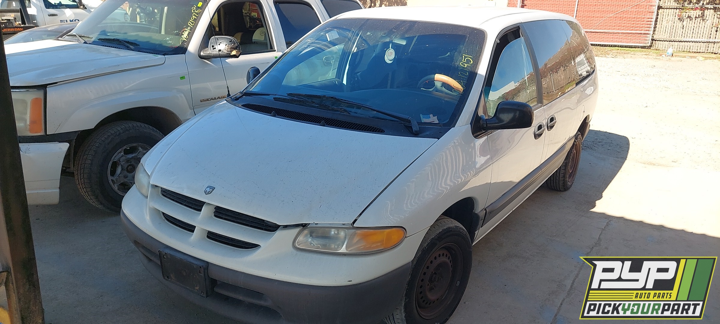 1997 DODGE GRAND CARAVAN available for parts