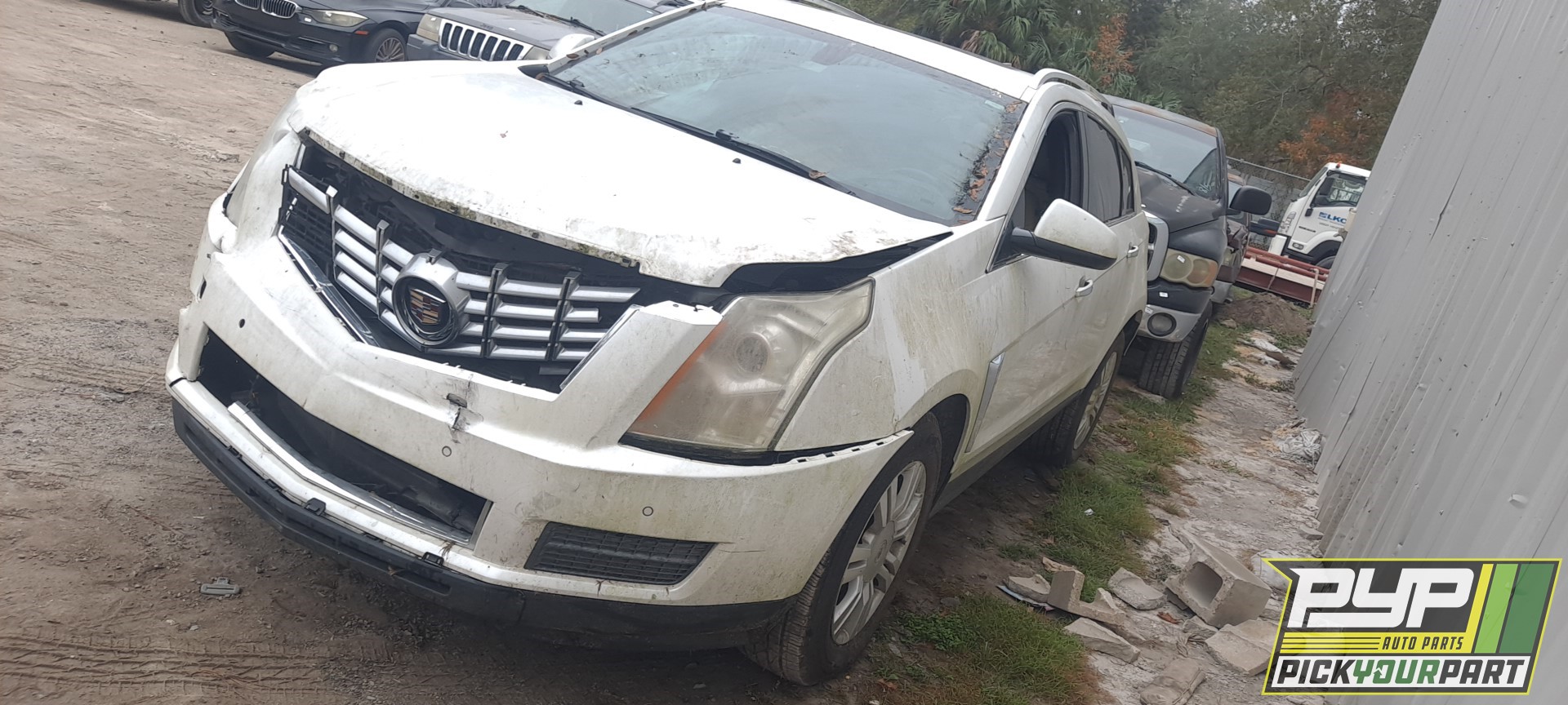 2014 CADILLAC SRX available for parts