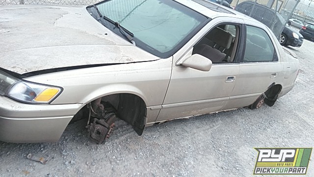 1999 TOYOTA CAMRY partes disponibles