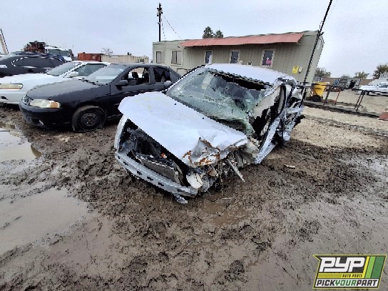 2022 MITSUBISHI MIRAGE G4 partes disponibles