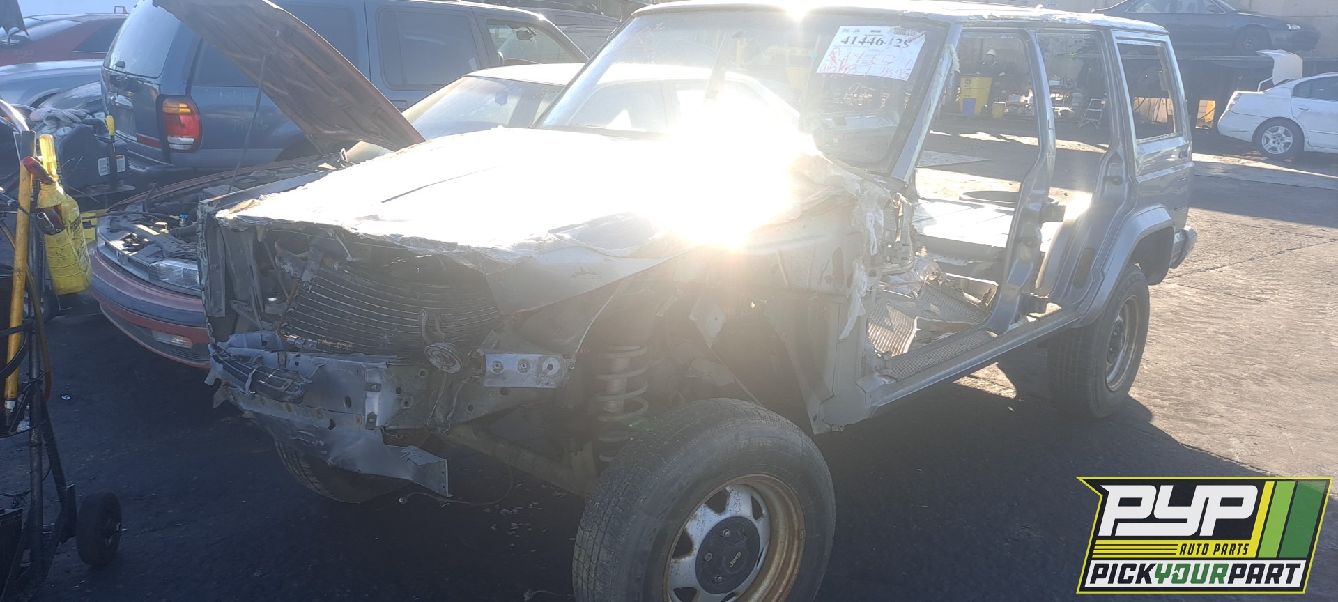 1992 JEEP CHEROKEE available for parts