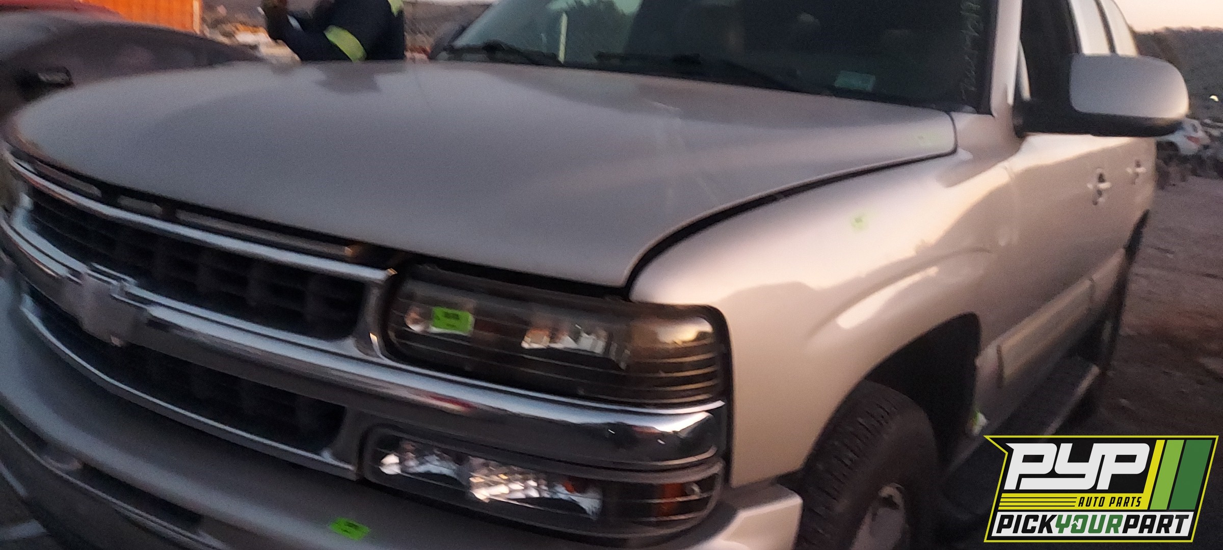 2004 CHEVROLET TAHOE available for parts